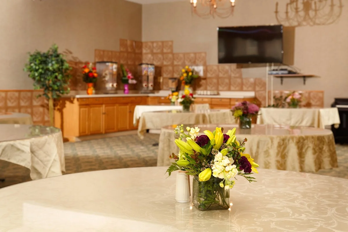 Life Care Center of Idaho Falls - Photo 3